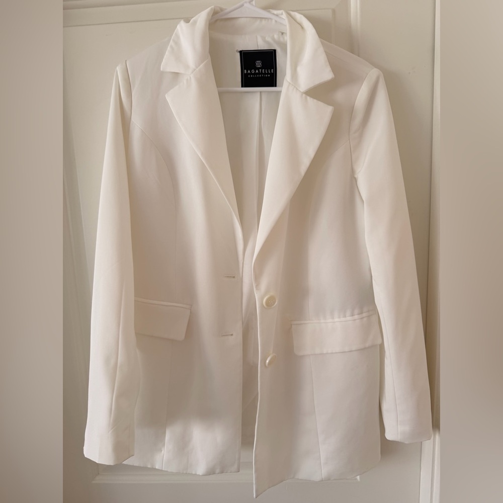 White Blazer - Picture 4 of 5